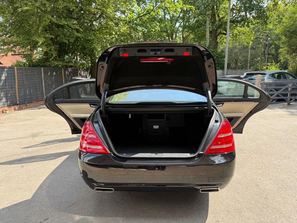 Mercedes-Benz S Class Saloon Silver #14