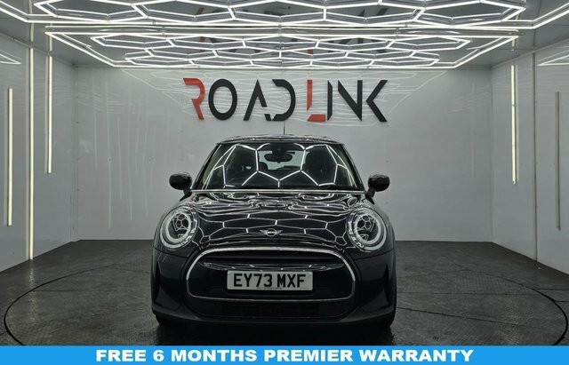 Mini Hatch 1.5 Cooper Classic Hatchback Steptronic EY73MXF Black #5