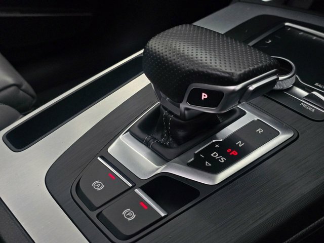 Audi Q5 55 Tfsi E Quattro S Line Competition S Tronic Blue #24