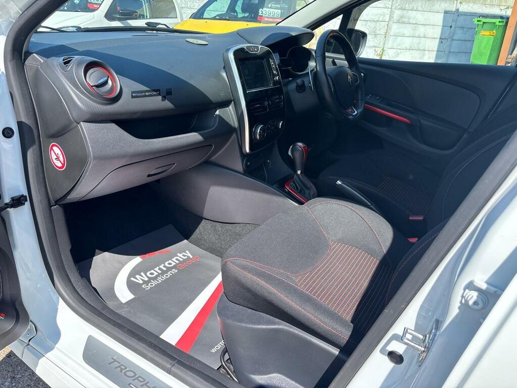 Renault Clio Red #23