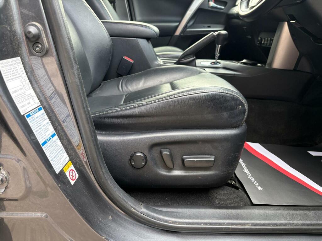 Toyota Rav 4 Icon Red #22