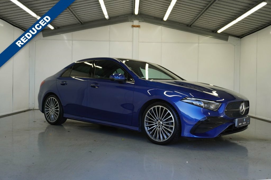 Mercedes-Benz A Class 1.3L Amg Line Blue
