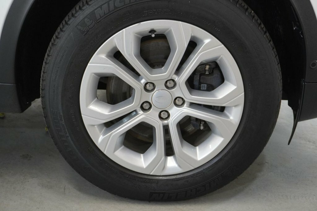 Land Rover Discovery Sport 2L S White #3