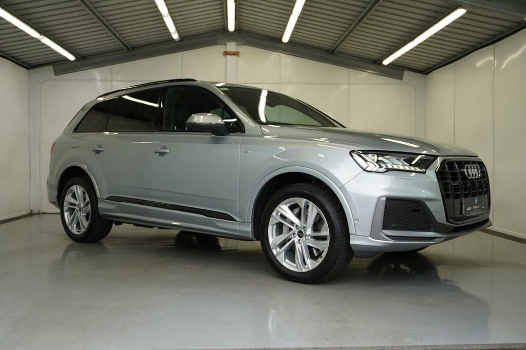 Audi Q7 3L Black Edition Silver
