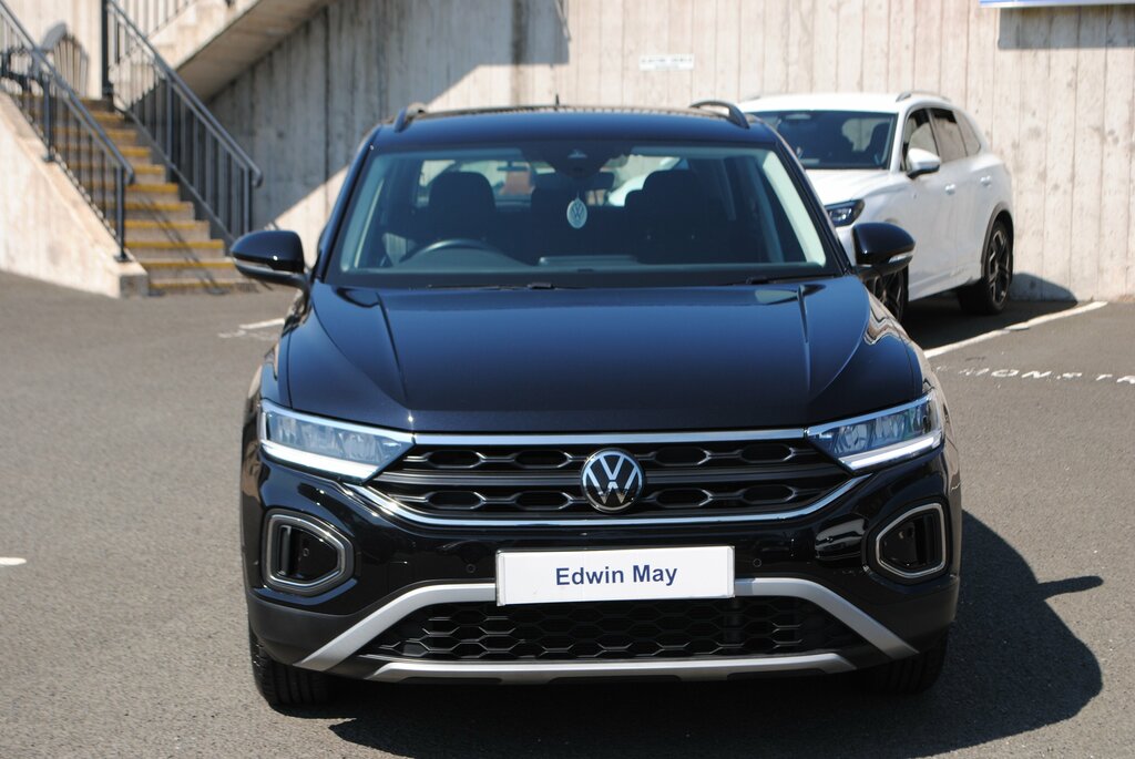 Volkswagen T-Roc 2023 Volkswagen T-roc 1.0 Life Tsi WN23NYP Black #2