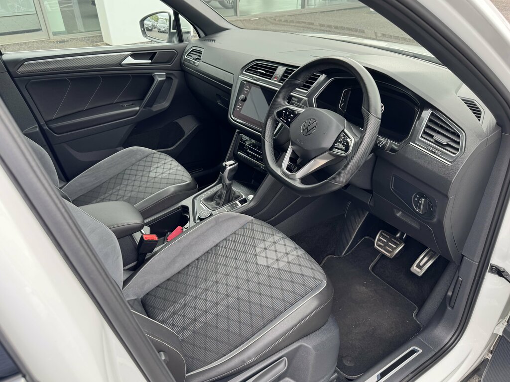 Volkswagen Tiguan 2023 Volkswagen Tiguan R-line 2.0 Tdi 150Ps Dsg SH72XBK White #3