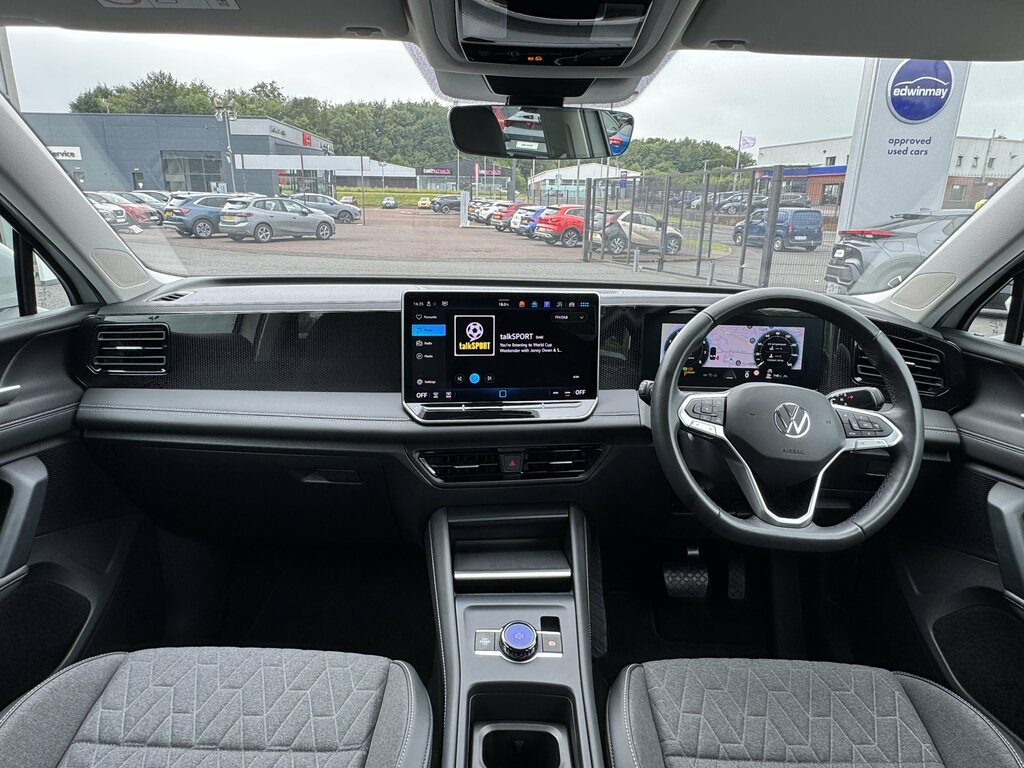 Volkswagen Tiguan 2024 Volkswagen Tiguan Life 1.5 Etsi 150Ps Dsg White #5