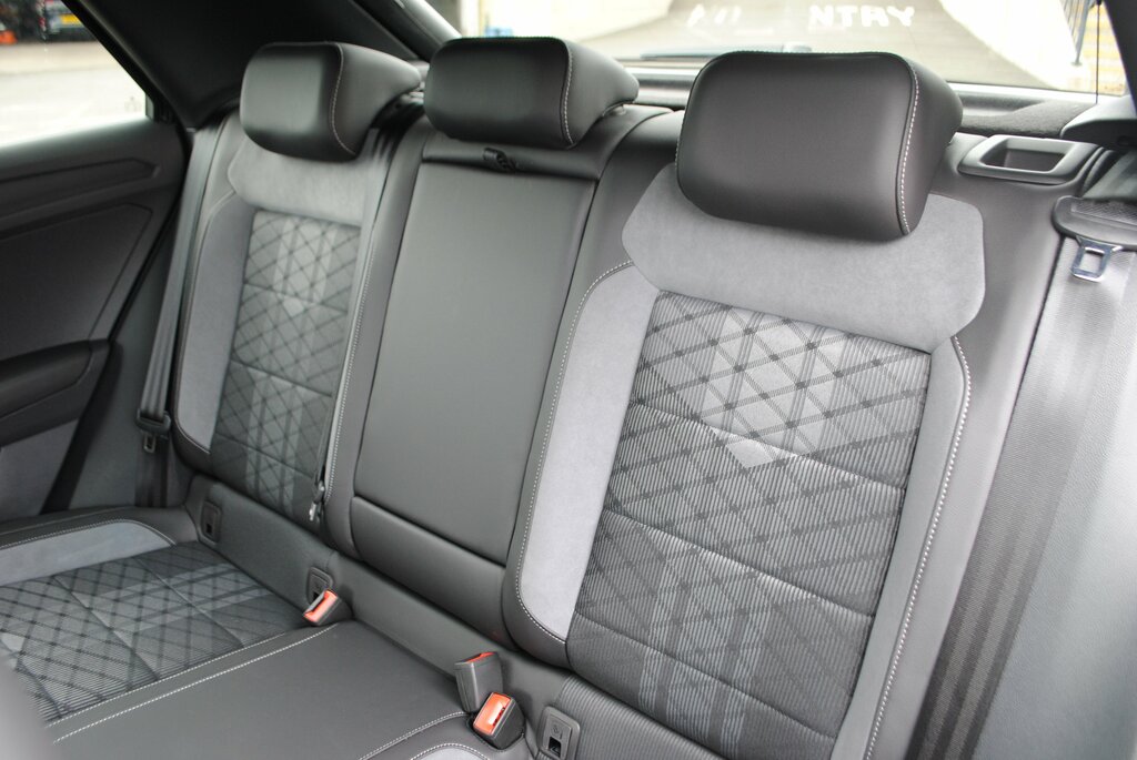 Volkswagen T-Roc 2025 Volkswagen T-roc 1.5 R-line Tsi GF25VNG Black #5