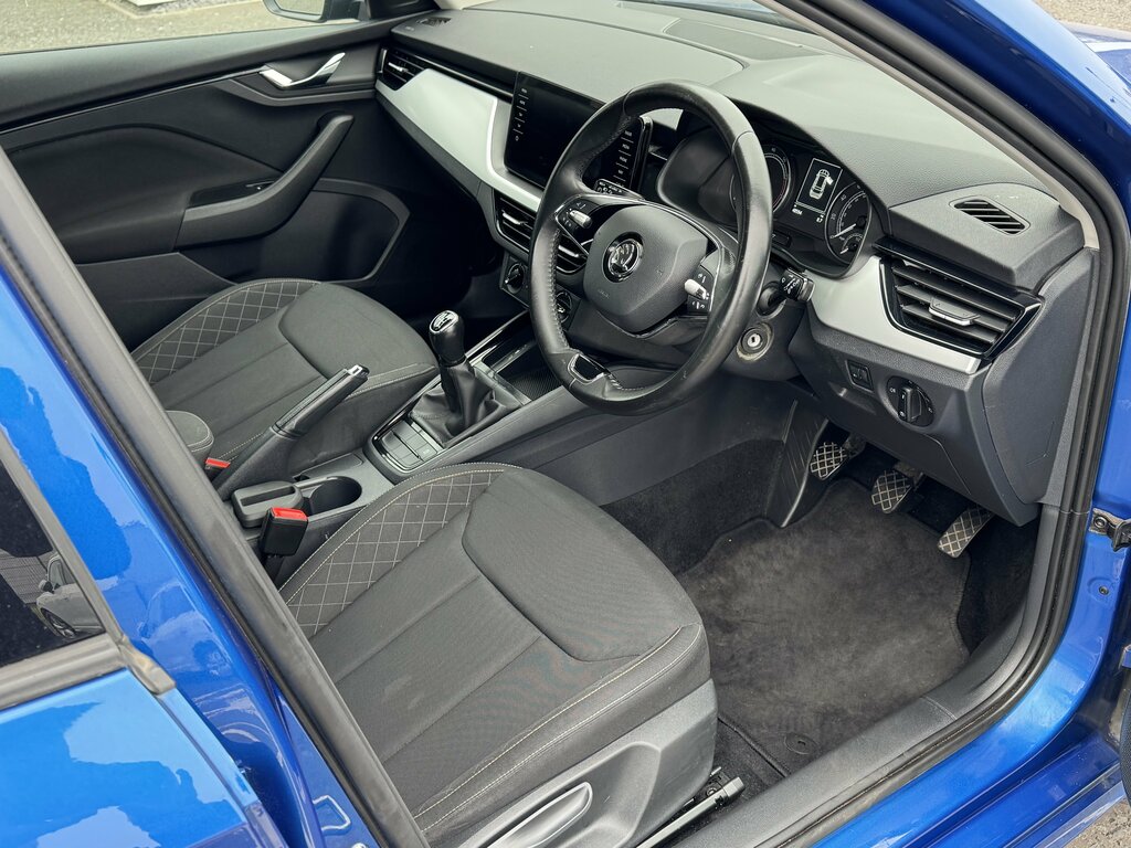 Skoda Kamiq 2023 Skoda Kamiq Se Drive 1.5 Tsi 150Ps SM72ZHW Blue #3