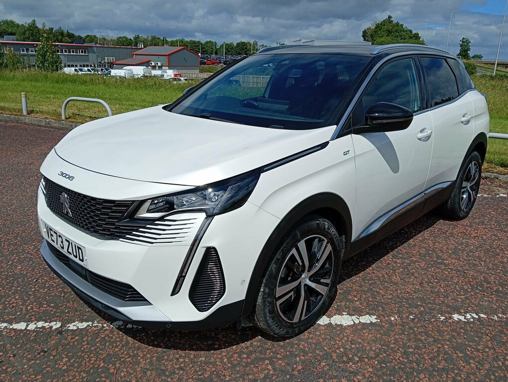 Peugeot 3008 2024 Peugeot 3008 1.2 Puretech Ss Gt VE73ZUD White #2