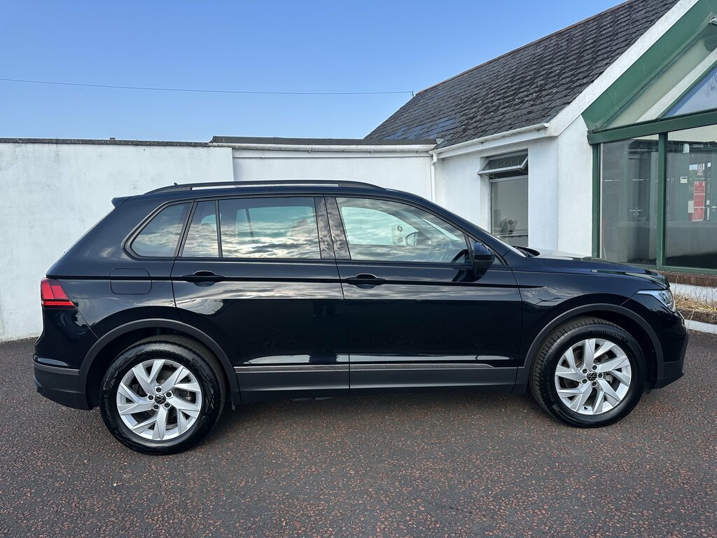 Volkswagen Tiguan 2023 Volkswagen Tiguan 2.0 Life Tdi Onl Black #4
