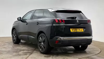 Peugeot 3008 1.5 Bluehdi Allure Red #3