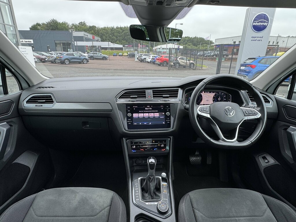 Volkswagen Tiguan 2021 Volkswagen Tiguan Elegance 2.0 Tdi 200Ps Ds PXZ4493 White #6