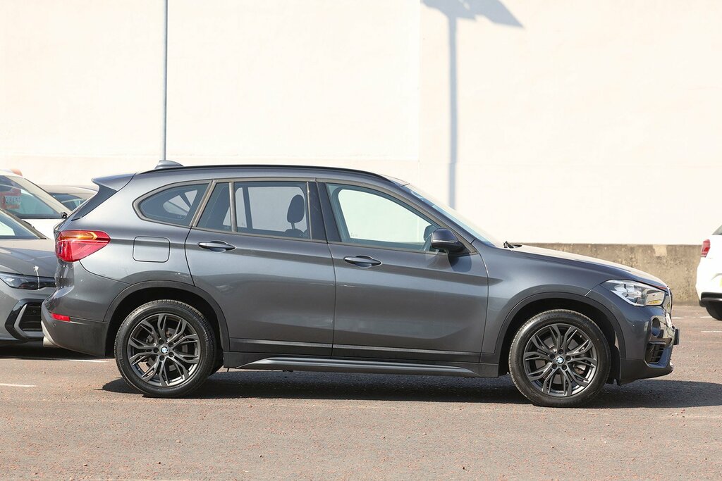 BMW X1 2019 Bmw X1 2.0 Xdrive 20D Sport WL19LMJ Grey #2