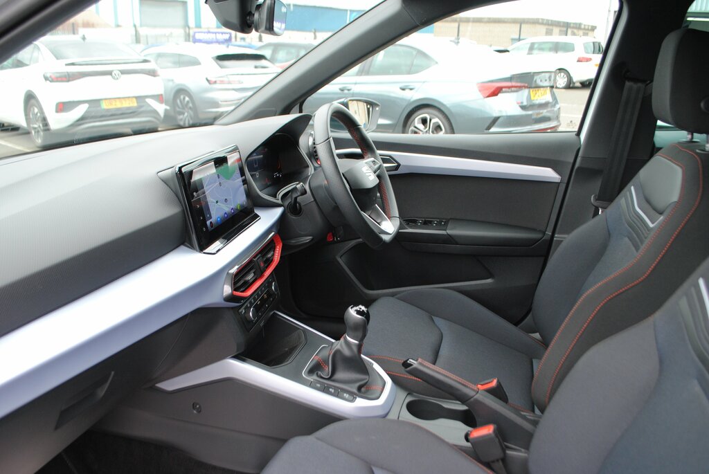 Seat Arona 2025 Seat Arona 1.0 Ecotsi Fr 115 DK25YFS White #4