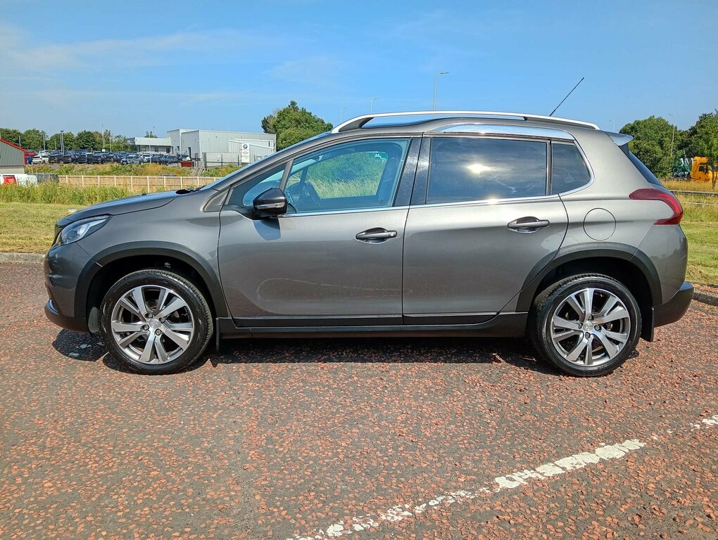 Peugeot 2008 2017 Peugeot 2008 1.6 Blue Hdi Allure Grey #3
