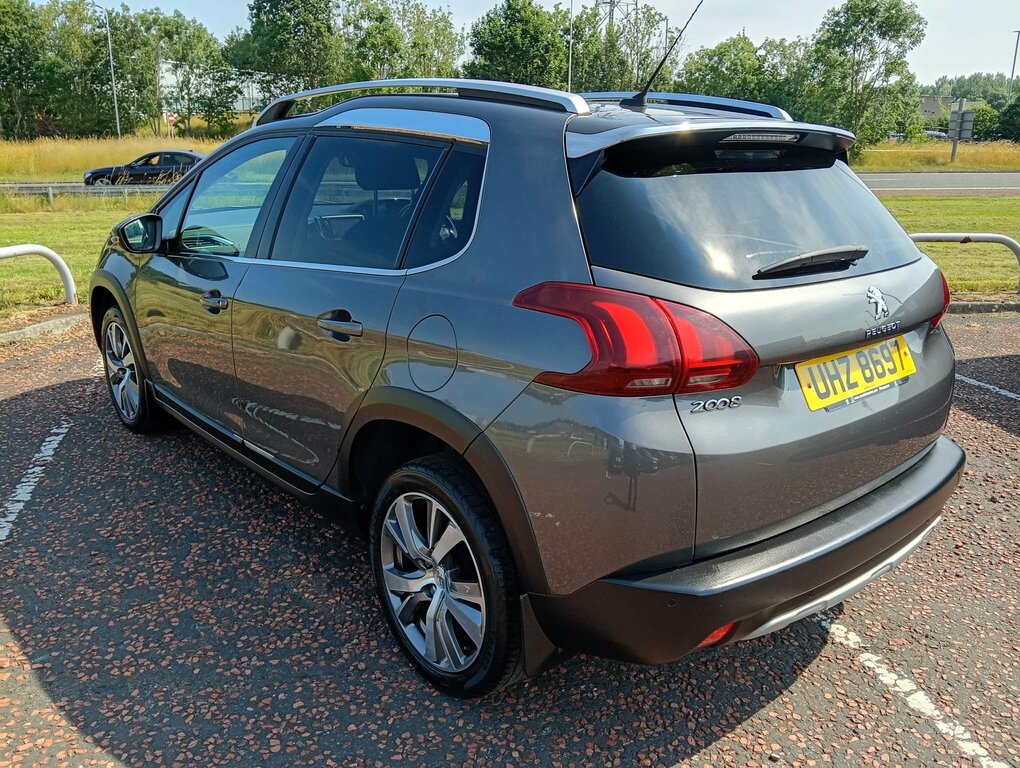 Peugeot 2008 1.2 Puretech Active Black #7
