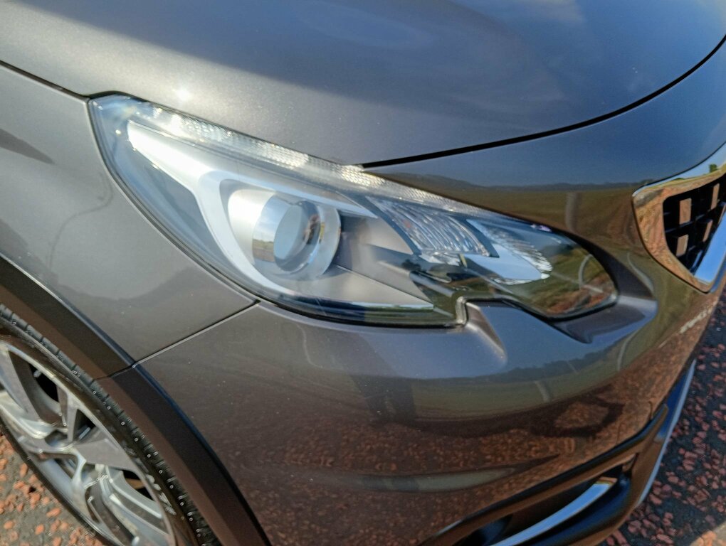 Peugeot 2008 1.2 Puretech Active Black #31