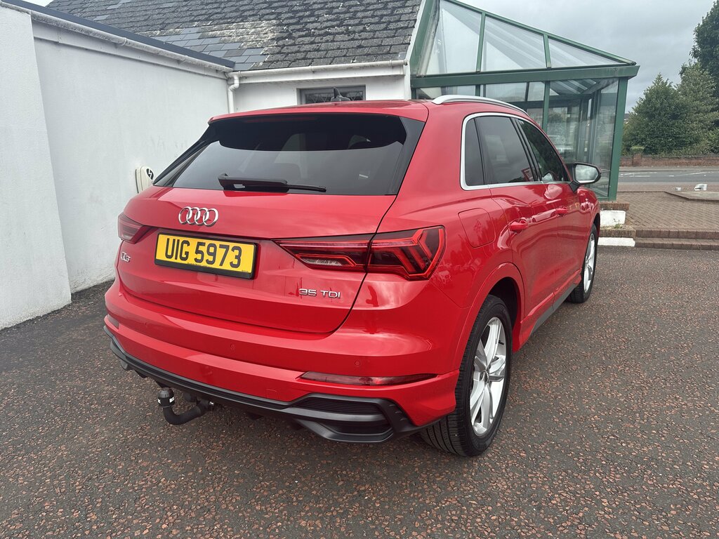 Audi Q3 2019 Audi Q3 2.0 Tdi S Line Red #4