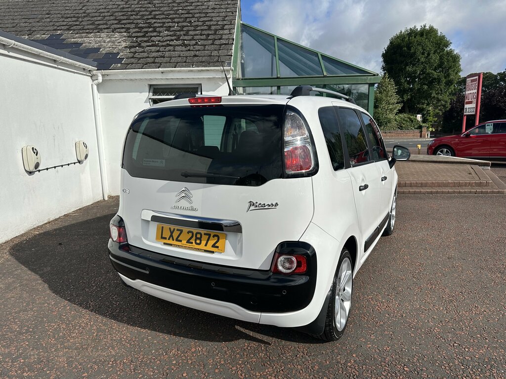 Citroen C3 Picasso 2017 Citroen C3 Picasso 1.6 Bluehdi Platinum White #4