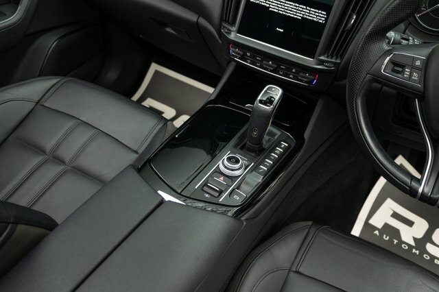 Maserati Levante Levante Gransport V6 Black #9