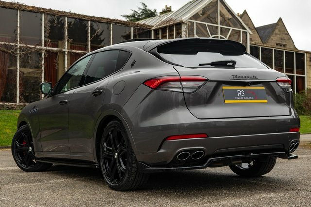 Maserati Levante Levante Gransport V6 Black #10