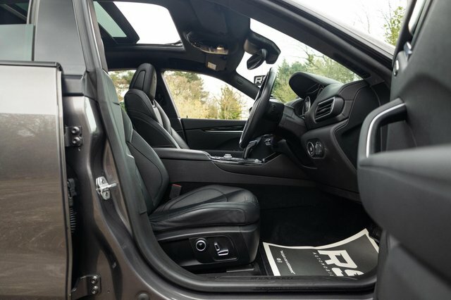 Maserati Levante Levante Gransport V6 Black #50