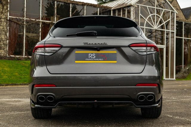 Maserati Levante Levante Gransport V6 Black #18