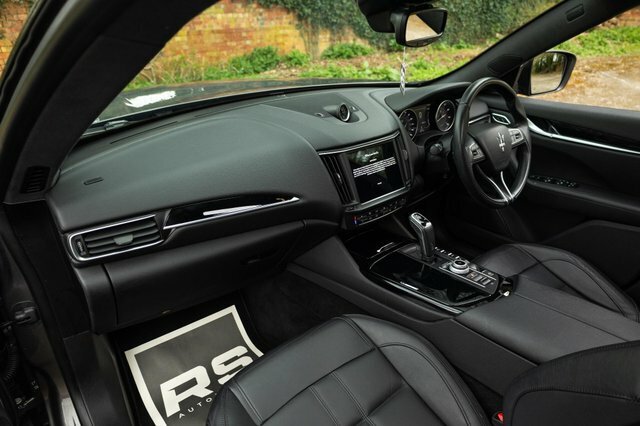 Maserati Levante Levante Gransport V6 Black #7