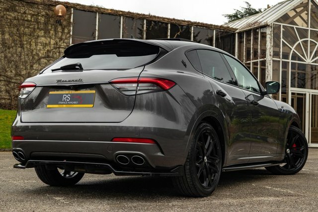 Maserati Levante Levante Gransport V6 Black #24