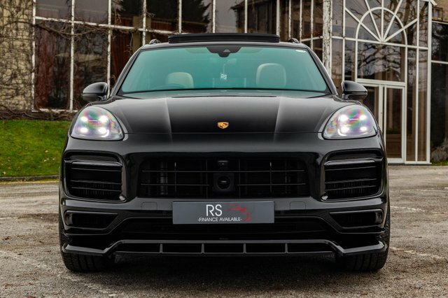 Porsche Cayenne 3.0 V6 E-hybrid 17.9Kwh Platinum Edition Tiptronic Black #4