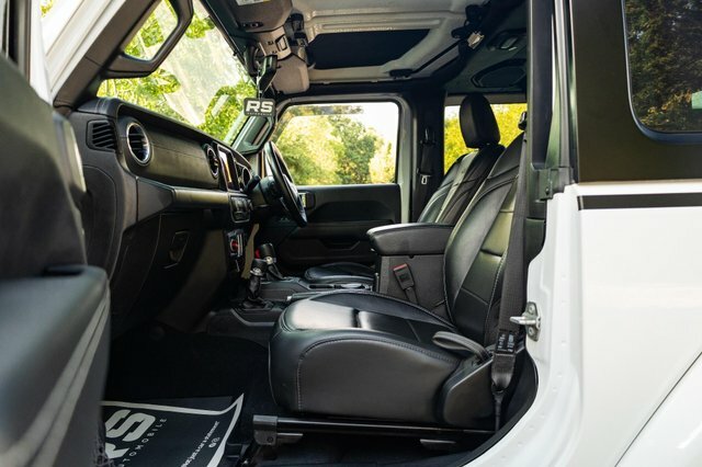 Jeep Wrangler Sahara Orange #26