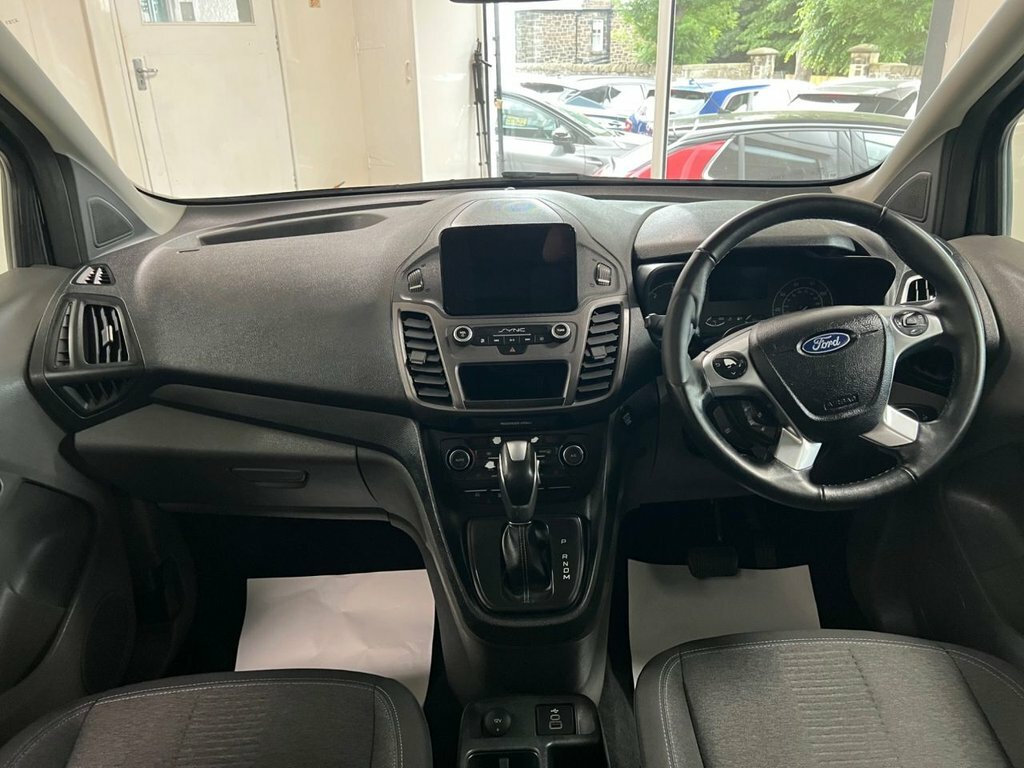 Ford Grand Tourneo Connect 1.5L Active LC22UZE Black #4