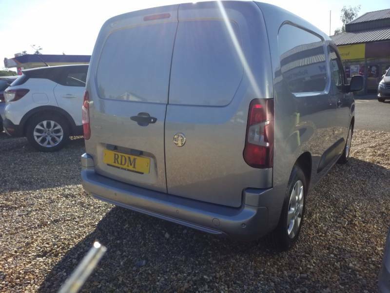 Vauxhall Combo 2000 1.5 Turbo D 100Ps H1 Griffin Van Grey #6