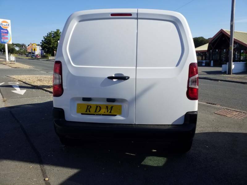 Vauxhall Combo 2300 1.5 Turbo D 100Ps H1 Prime Van White #5