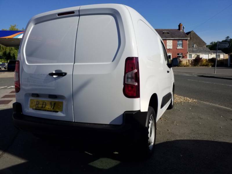 Vauxhall Combo 2300 1.5 Turbo D 100Ps H1 Prime Van White #6