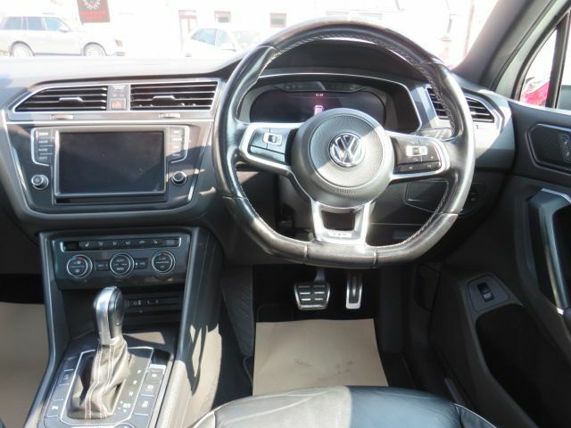 Volkswagen Tiguan Automatic Black #13