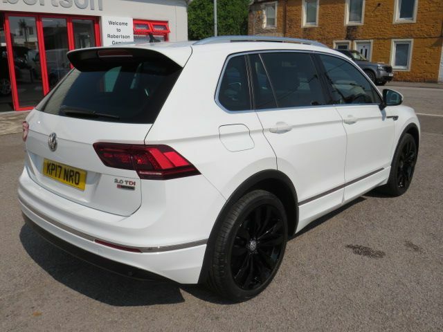 Volkswagen Tiguan Automatic Black #3