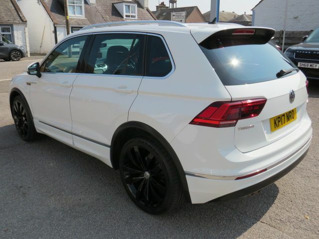 Volkswagen Tiguan Automatic Black #5