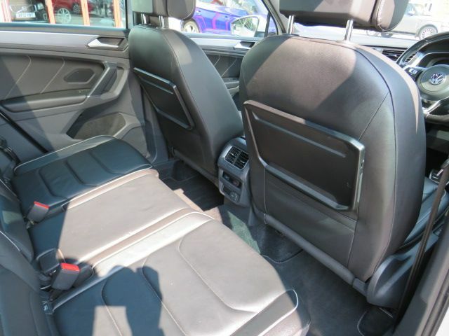 Volkswagen Tiguan Automatic Black #10