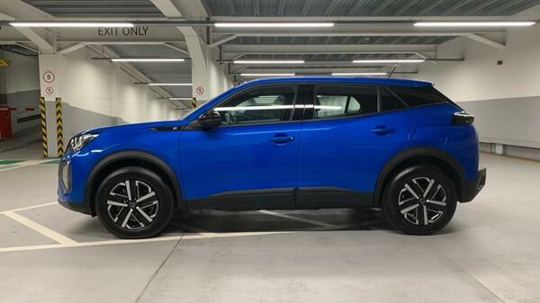 Peugeot e-2008 50Kwh Active Suv 7Kw Charger LN26YUK #6