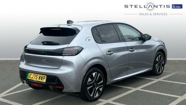 Peugeot e-208 50Kwh Allure 7.4Kw Charger #3
