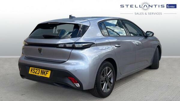 Peugeot 308 1.2 Puretech Active Premium Hatchback E #3