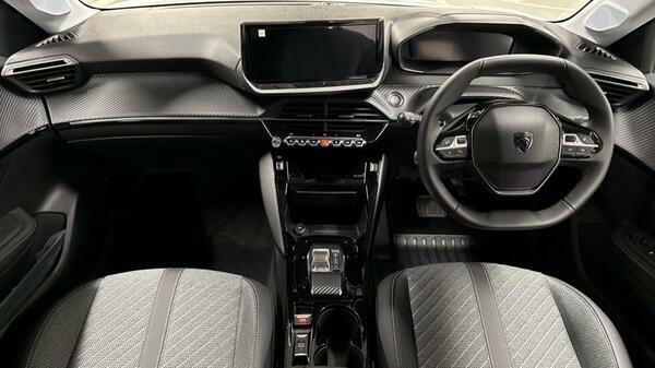 Peugeot e-208 50Kwh Allure Hatchback 7.4Kw Ch LN26YUX #4