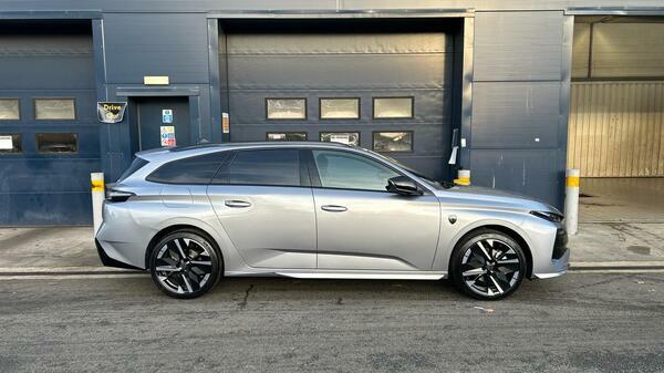 Peugeot 308 SW 1.2 Gt Estate Hybrid E-dsc Euro 6 Ss #2
