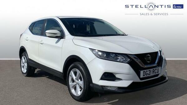 Nissan Qashqai 1.3 Dig-t Acenta Premium Suv Dct E DG21RCU White