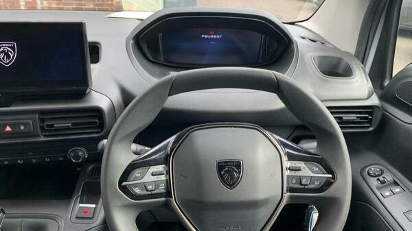 Peugeot Partner 1.5 Bluehdi 1000 Professional Standard Panel Van 5 GD74UOJ #4