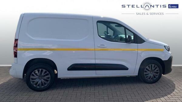 Citroen Berlingo 1.5 Bluehdi 1000Driver M Panel Van Man KE24USF #2
