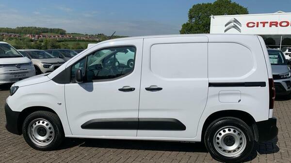 Peugeot Partner 1.5 Bluehdi 1000 Professional Standard Panel Van 5 GD74UTL #6