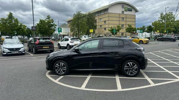 Peugeot 208 1.2 Puretech Active Premium Hatchback NL73JYC #6
